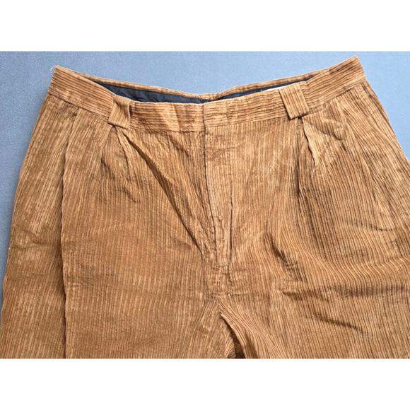 Vtg Bachrach Mens Pleated Corduroy Pants Trousers 33x29.5 Tapered Caramel Brown - Picture 2 of 10